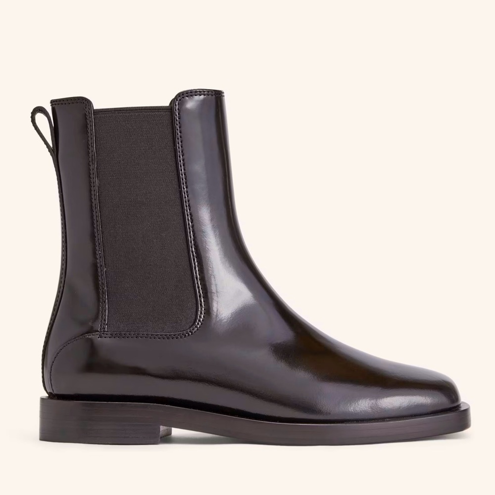NEW EVERLANE The Chelsea Black Shine Leather Ankle Boots Booties sz 8